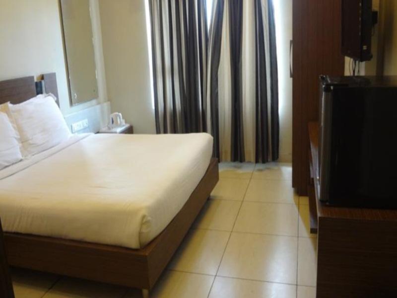 Hotel Sheela Shree Plaza Jhānsi Eksteriør billede